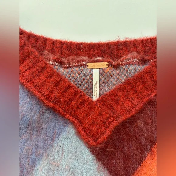 NWT Free People Argyle Quinn V-neck Wool blend Sweater Vest - Picture 8 of 10